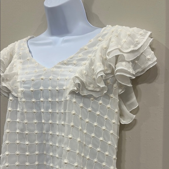 Elegant White Ruffle Sleeve Top- medium - Picture 2 of 5